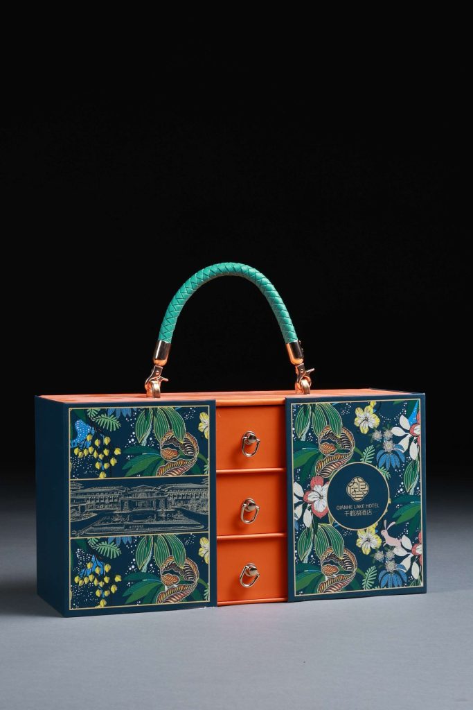 Orange-Floral-Patterned-Box